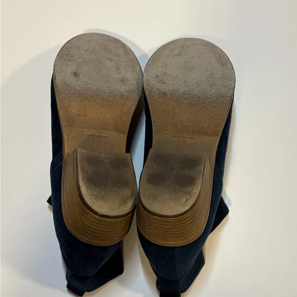 Journey Collection Women's Suede Navy Ankle Boots, Size 7